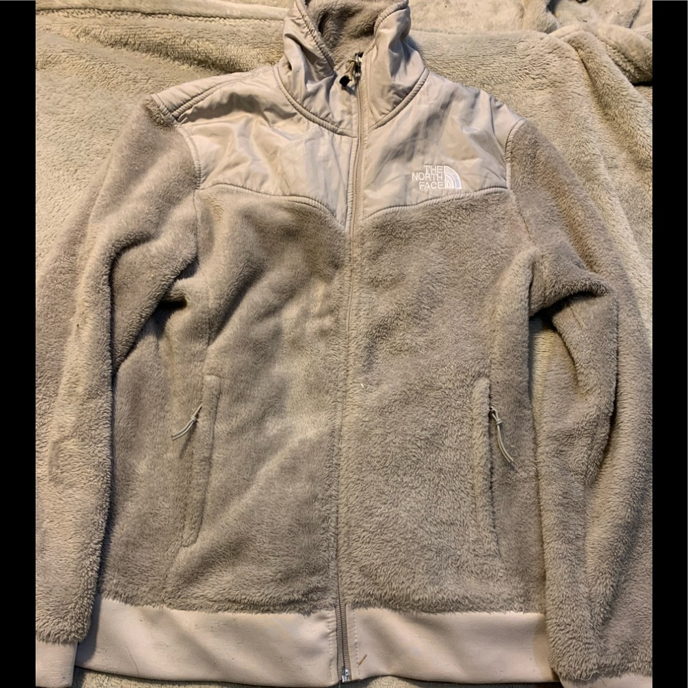 like new grey north face❕❕feel free to make offers